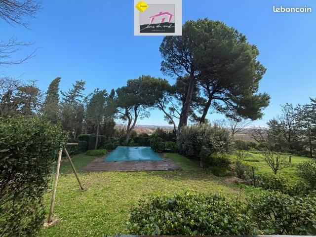 Propriété 8 pièces 248 m²