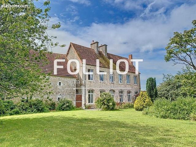 Propriété 8 pièces 240 m²