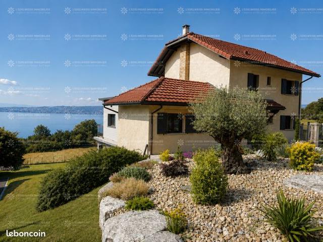 Propriété 8 pièces 240 m²