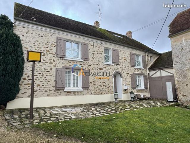 Propriété 8 pièces 240 m²