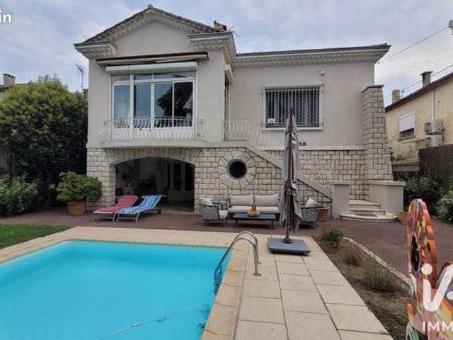 Propriété 8 pièces 240 m²