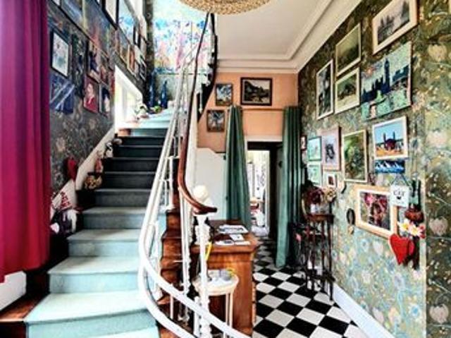 Propriété 8 pièces 240 m²