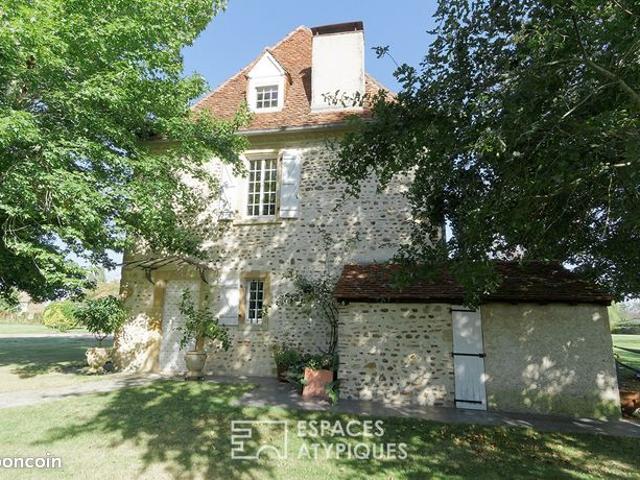 Propriété 8 pièces 240 m²
