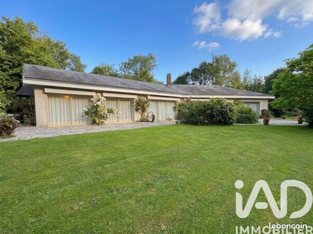 Propriété 8 pièces 243 m²