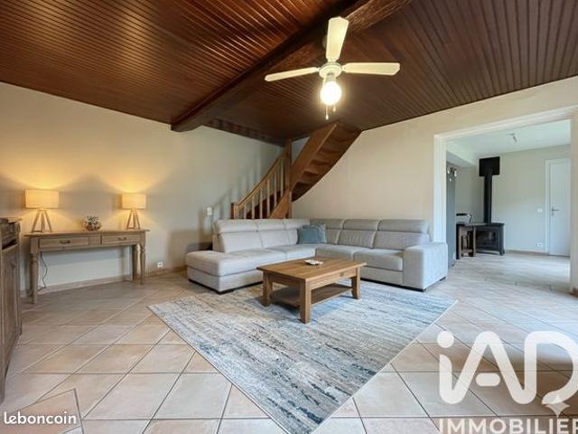 Propriété 8 pièces 243 m²