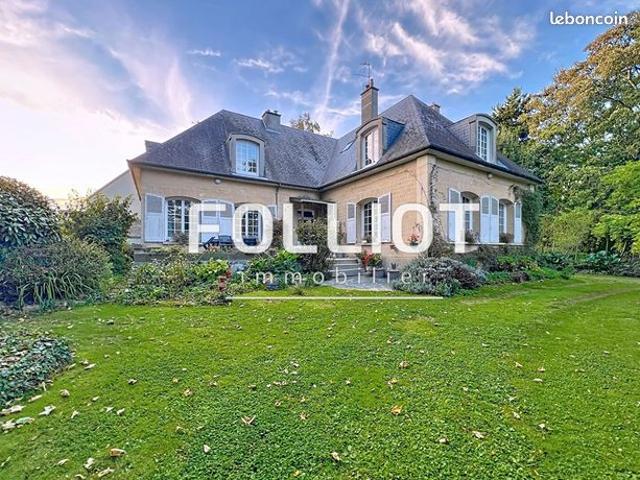 Propriété 8 pièces 254 m²