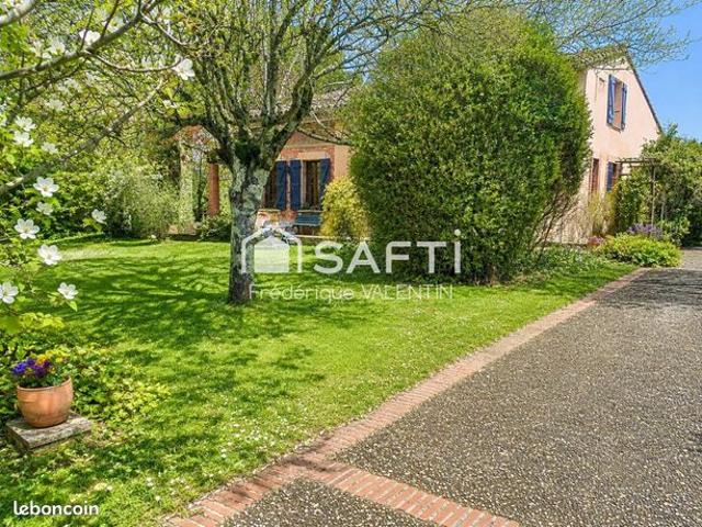 Propriété 8 pièces 255 m²