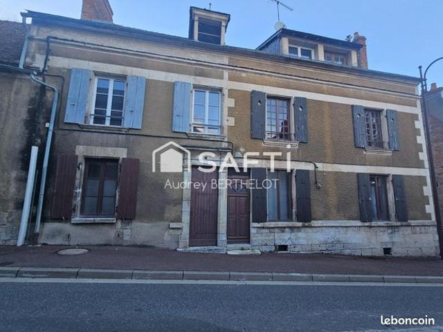 Propriété 8 pièces 256 m²