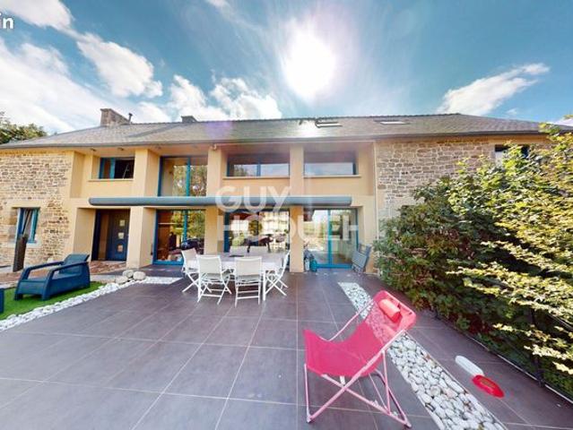 Propriété 8 pièces 317 m²