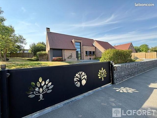 Propriété 8 pièces 257 m²