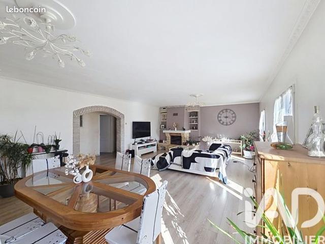 Propriété 8 pièces 259 m²