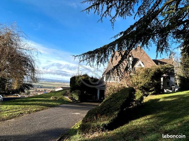Propriété 8 pièces 250 m²