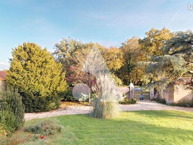 Propriété 8 pièces 250 m²