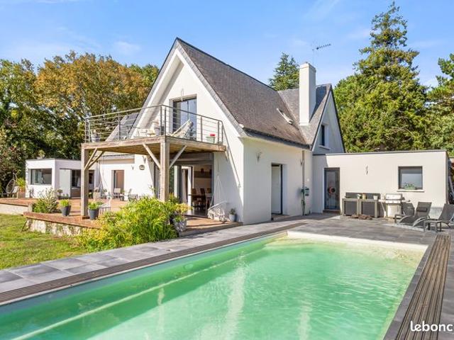 Propriété 8 pièces 250 m²