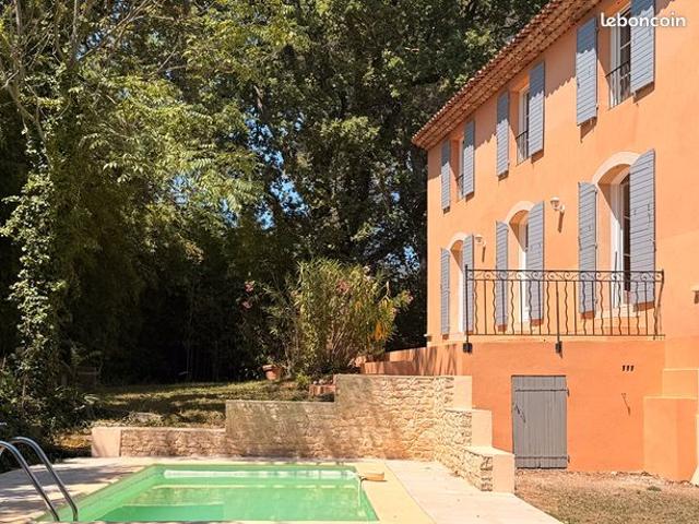 Propriété 8 pièces 250 m²