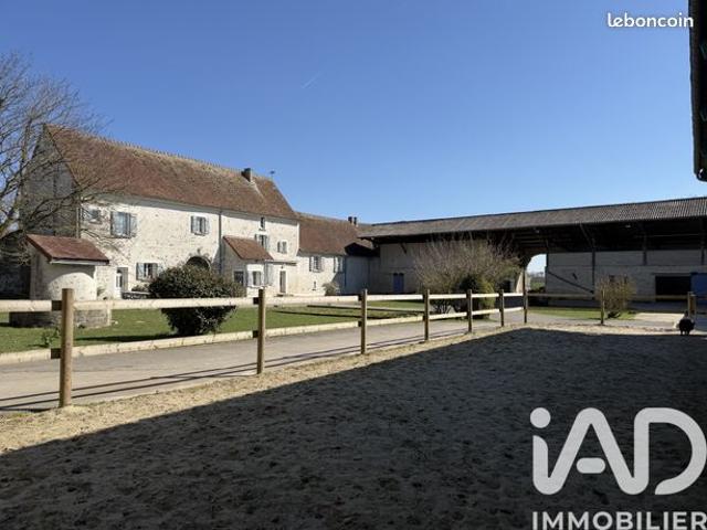 Propriété 8 pièces 250 m²