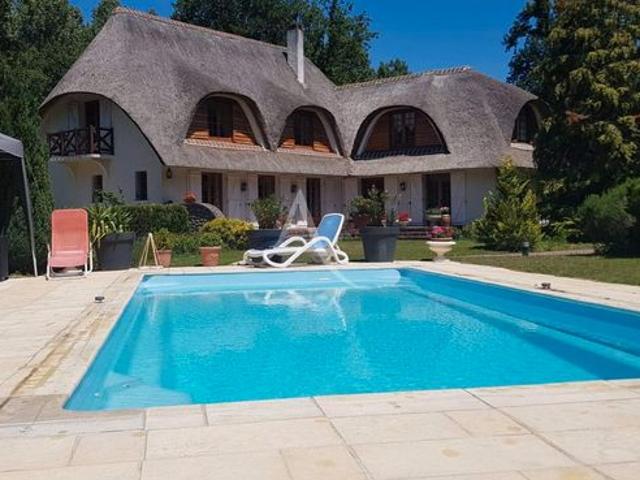 Propriété 8 pièces 250 m²