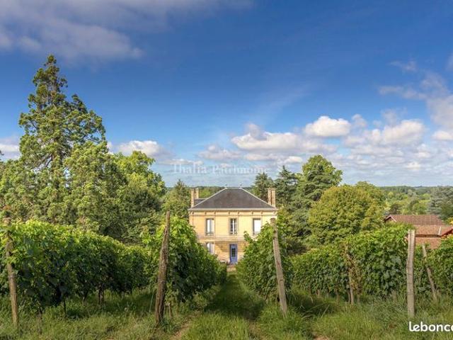Propriété 8 pièces 250 m²