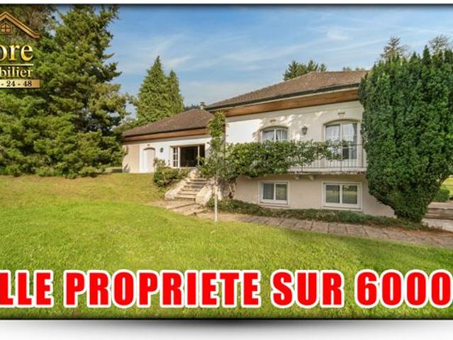 Propriété 8 pièces 250 m²