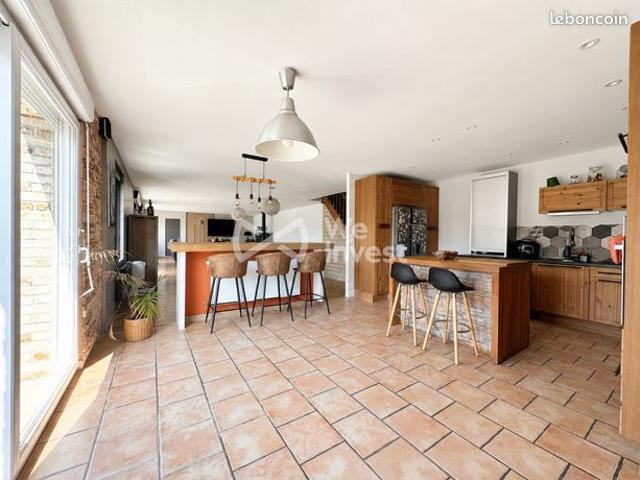 Propriété 8 pièces 250 m²