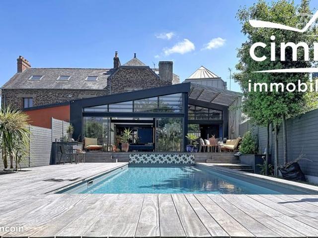 Propriété 8 pièces 250 m²