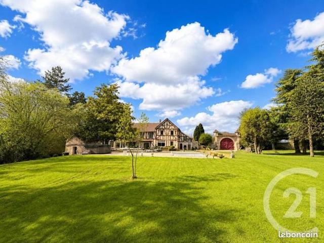 Propriété 8 pièces 251 m²