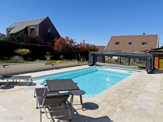 Propriété 8 pièces 252 m²