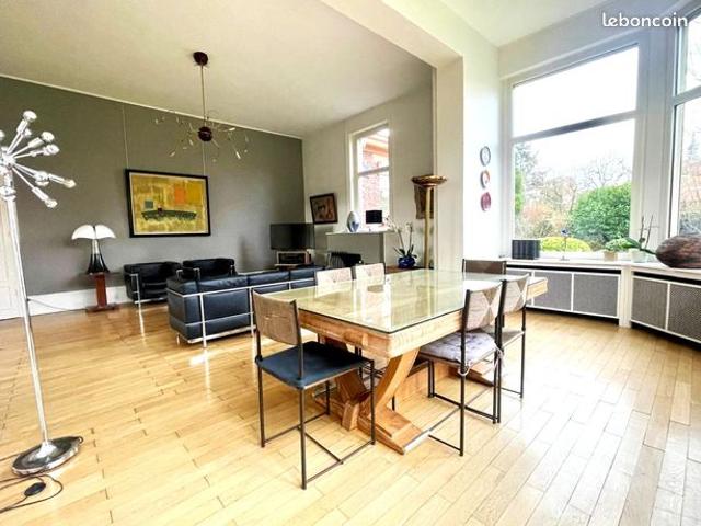 Propriété 8 pièces 253 m²