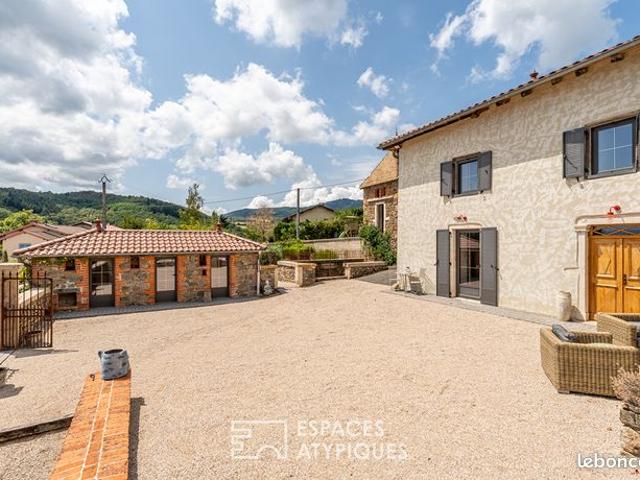 Propriété 8 pièces 264 m²