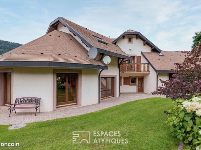 Propriété 8 pièces 264 m²