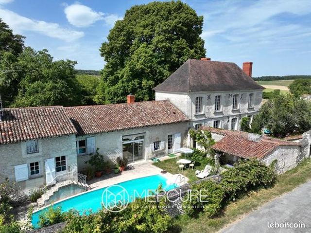 Propriété 8 pièces 265 m²