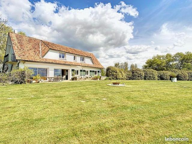 Propriété 8 pièces 266 m²