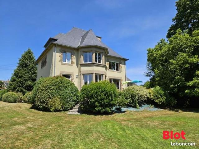 Propriété 8 pièces 267 m²