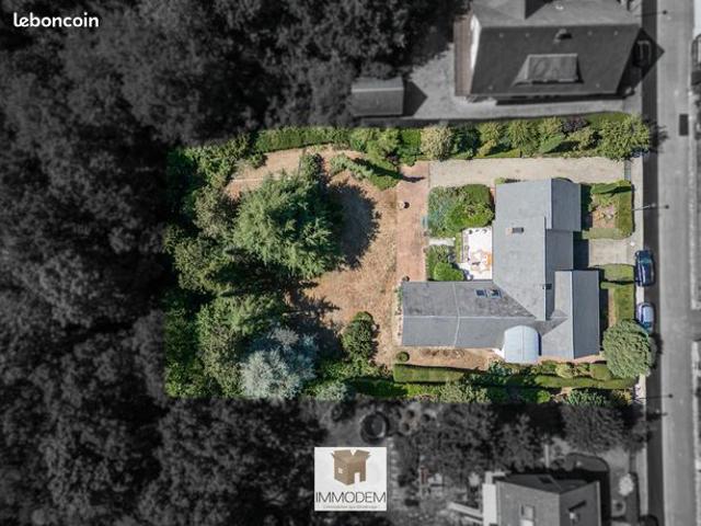 Propriété 8 pièces 267 m²