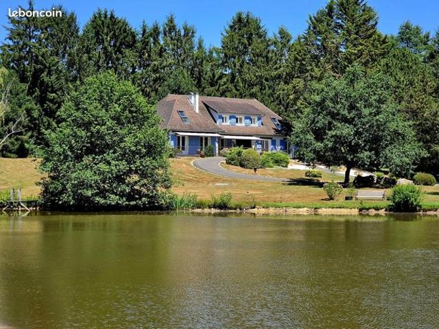 Propriété 8 pièces 268 m²