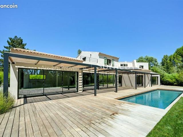 Maison de village 8 pièces 260 m²