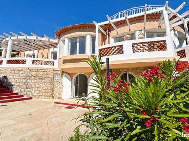 Propriété 8 pièces 260 m²