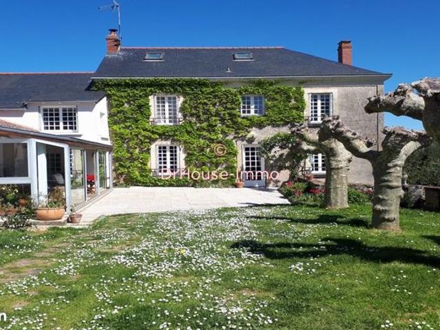 Propriété 8 pièces 260 m²