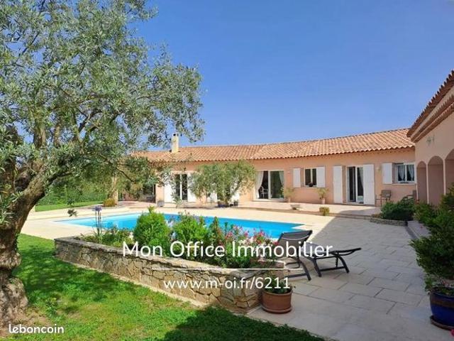 Propriété 8 pièces 260 m²