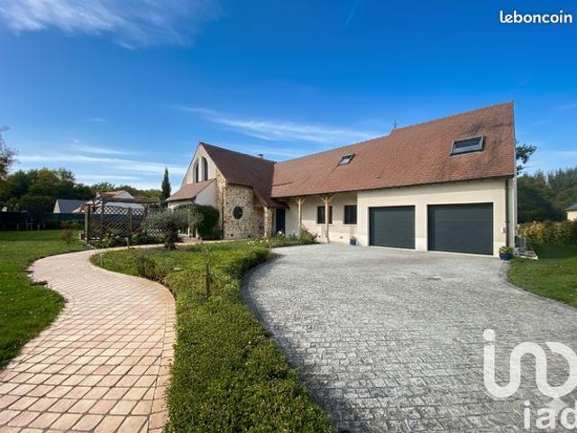 Propriété 8 pièces 260 m²