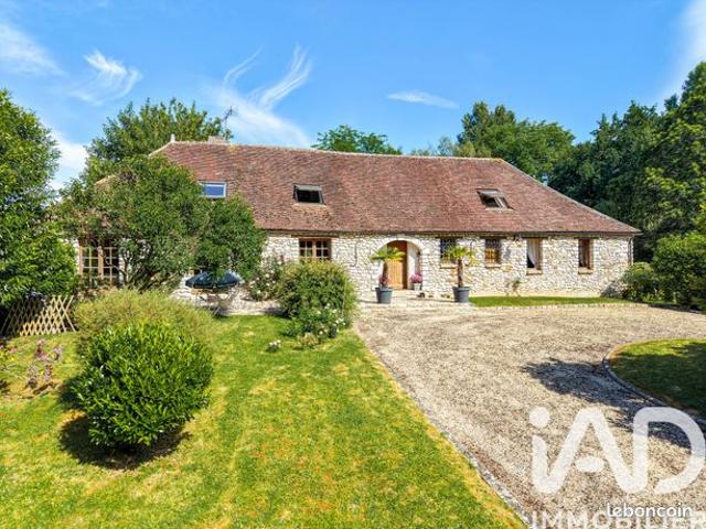 Propriété 8 pièces 261 m²