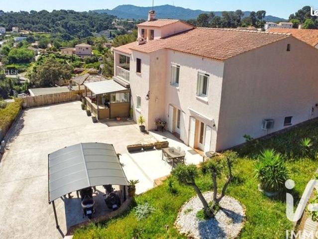 Propriété 8 pièces 262 m²
