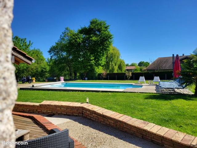 Propriété 8 pièces 263 m²