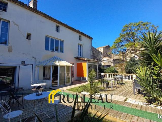Propriété 8 pièces 275 m²