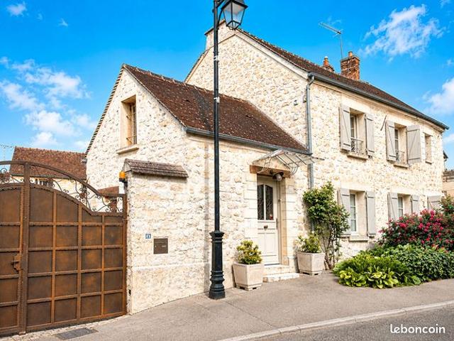Propriété 8 pièces 275 m²