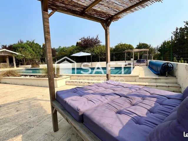 Propriété 8 pièces 277 m²