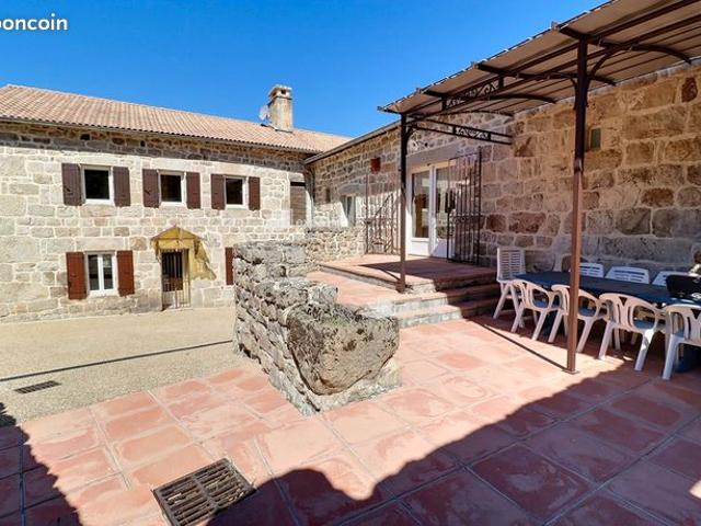 Propriété 8 pièces 277 m²