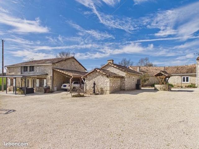 Propriété 8 pièces 278 m²