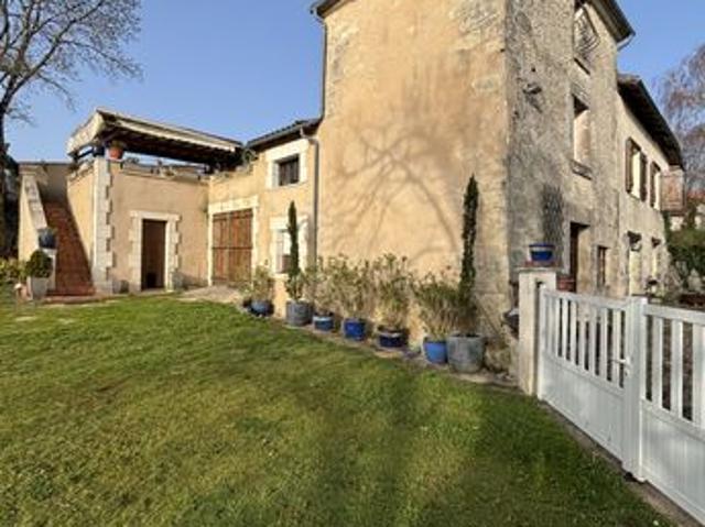 Propriété 8 pièces 278 m²