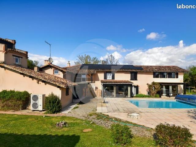 Propriété 8 pièces 279 m²